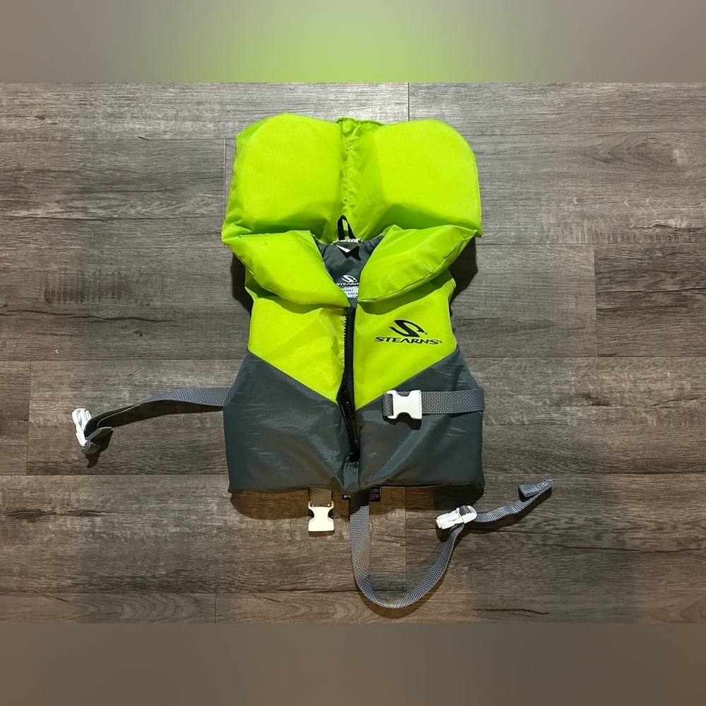 Stearns Classic Series Life Jacket, Infant Under 30-Lbs.